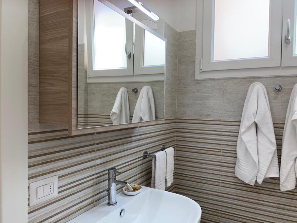 Hotel Raffaelli Villa Angela Форте-деи-Марми Экстерьер фото